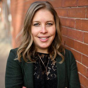 Meet your Posher, Courtney